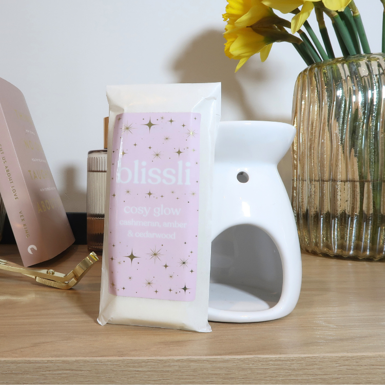 cosy glow 50g wax melt snap bar by blissli – cashmeran, amber and cedarwood